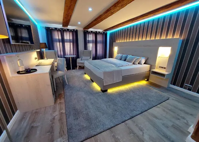 Anacapri Gaestehaus Girona